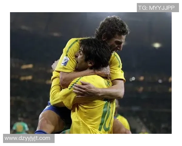 国外球迷热情拥抱足球明星展现全球足球文化的独特魅力与激情